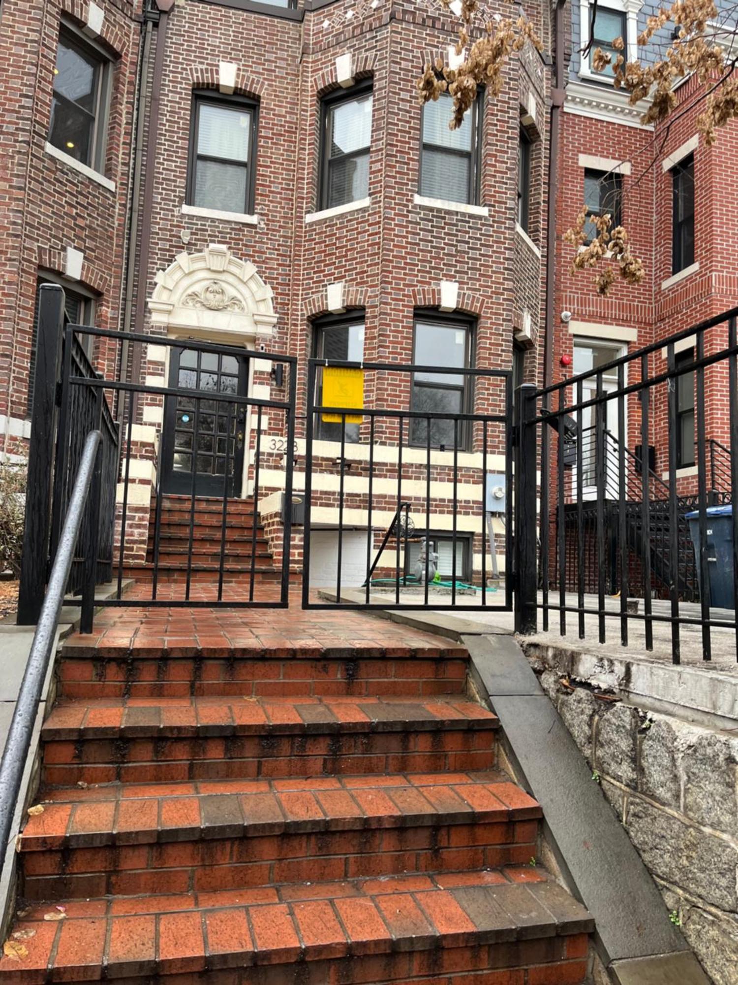 Gorgeous Refurbished 1Bdrm And 1Den Home Washington Esterno foto